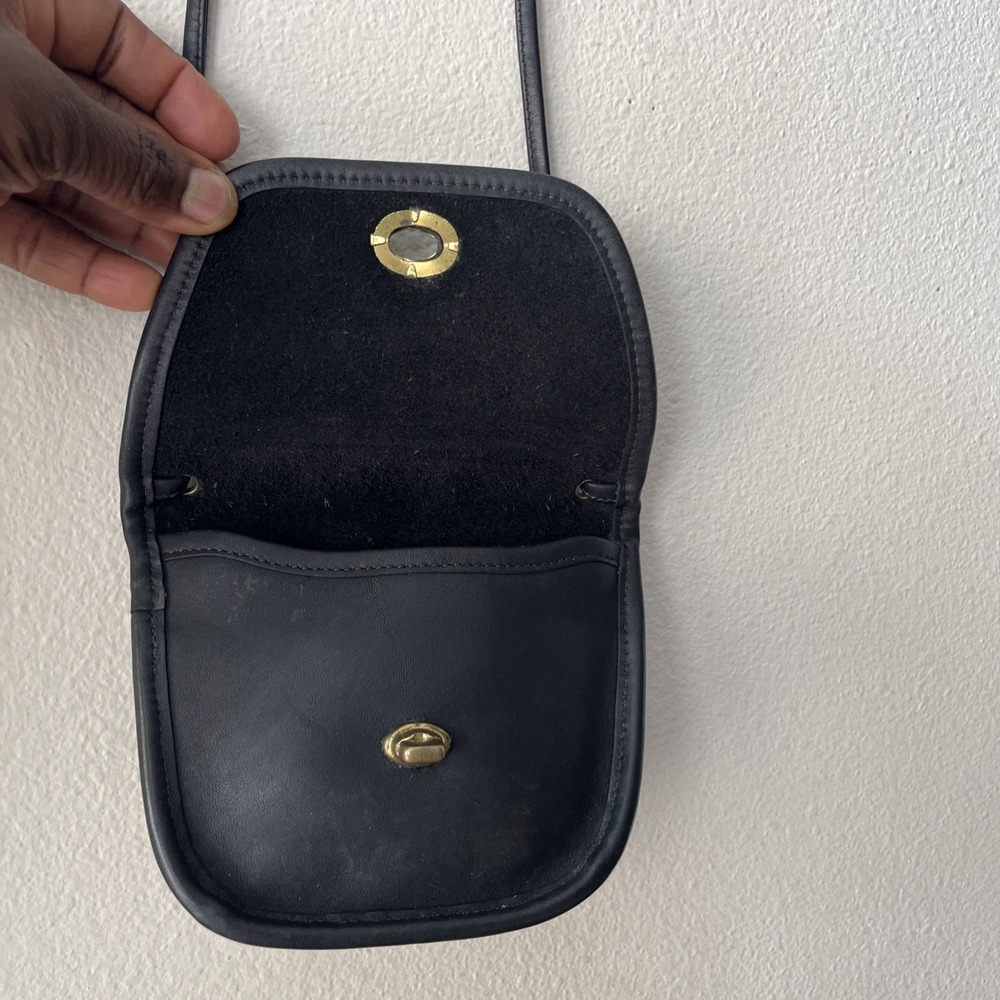 VTG Coach Everett Mini Coin Bag Black Leather Small Crossbody Purse USA 9934 - Picture 7 of 16